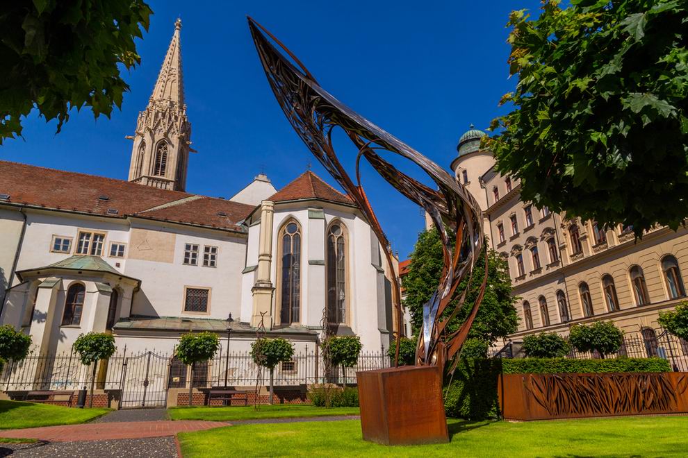 Pozsony Ferences templom