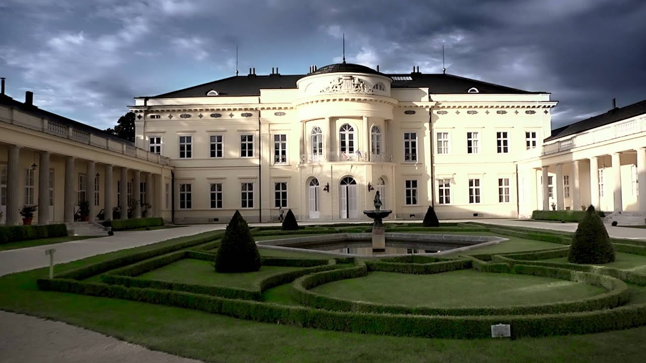 Fehérvárcsurgó, Károlyi-kastély