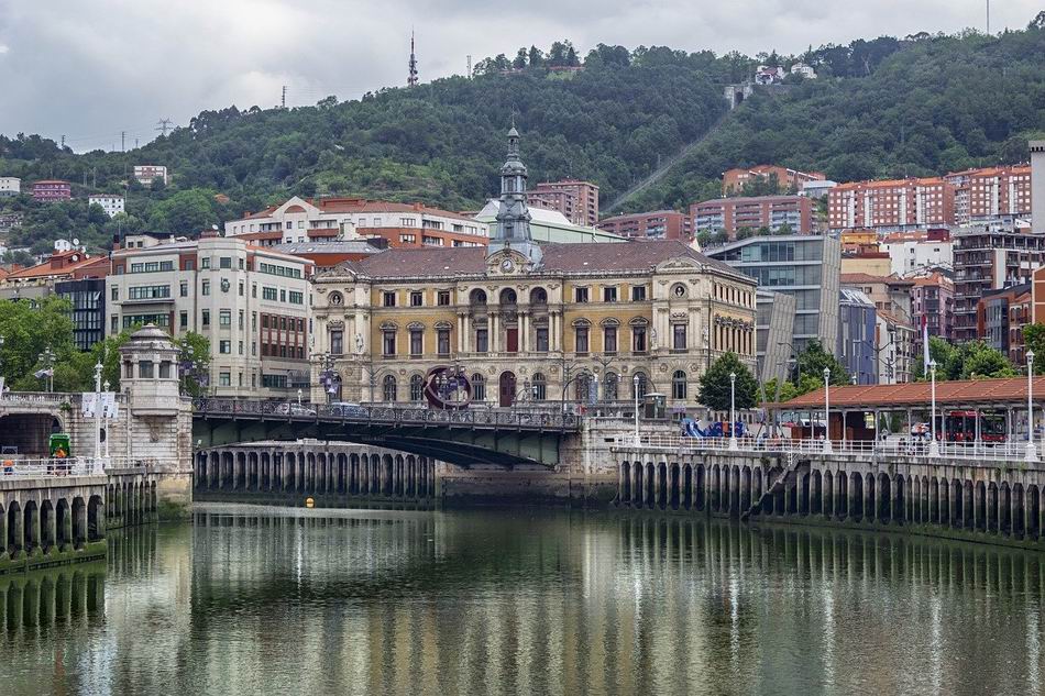 bilbao budapest repülőjárat